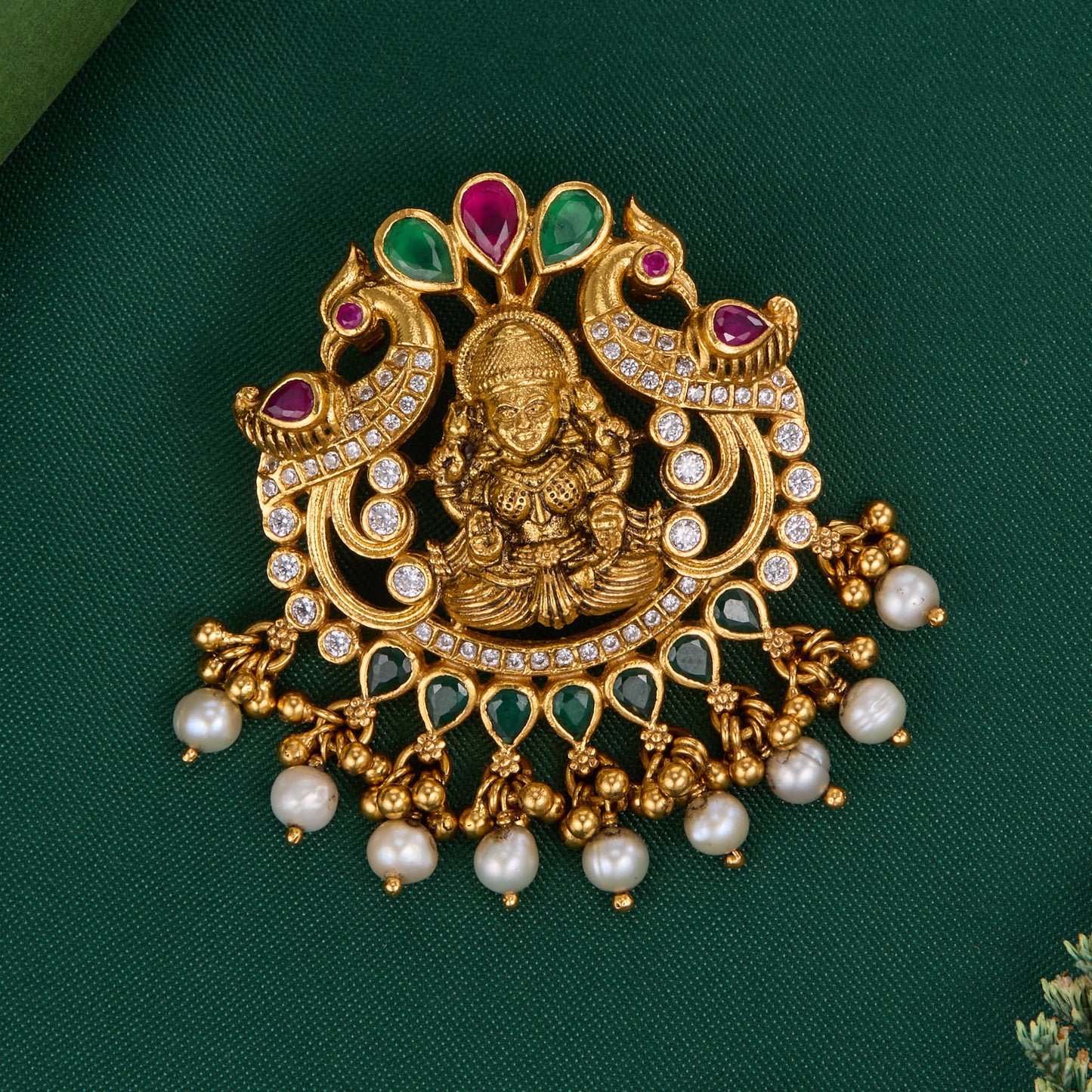 Vihaana Nagas Pendant