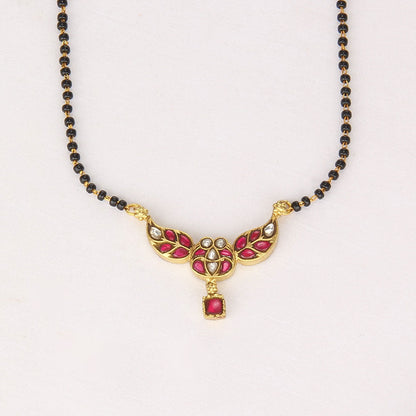 Lithisha Kundan Chain