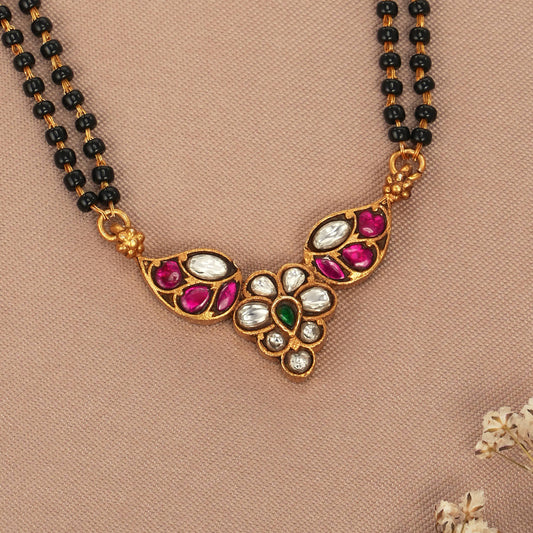 Yaazira Kundan Chain