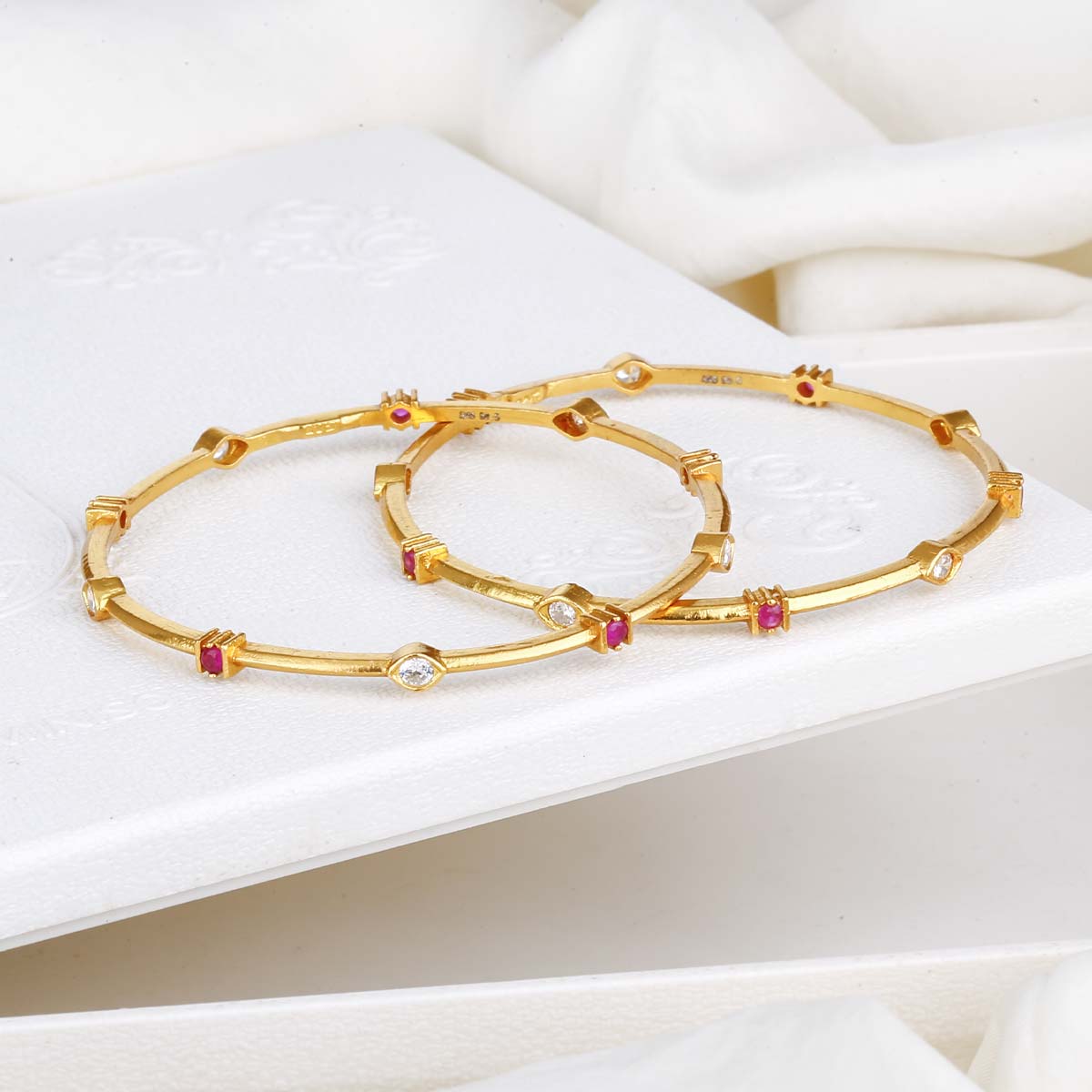Reyansi Pair Bangles