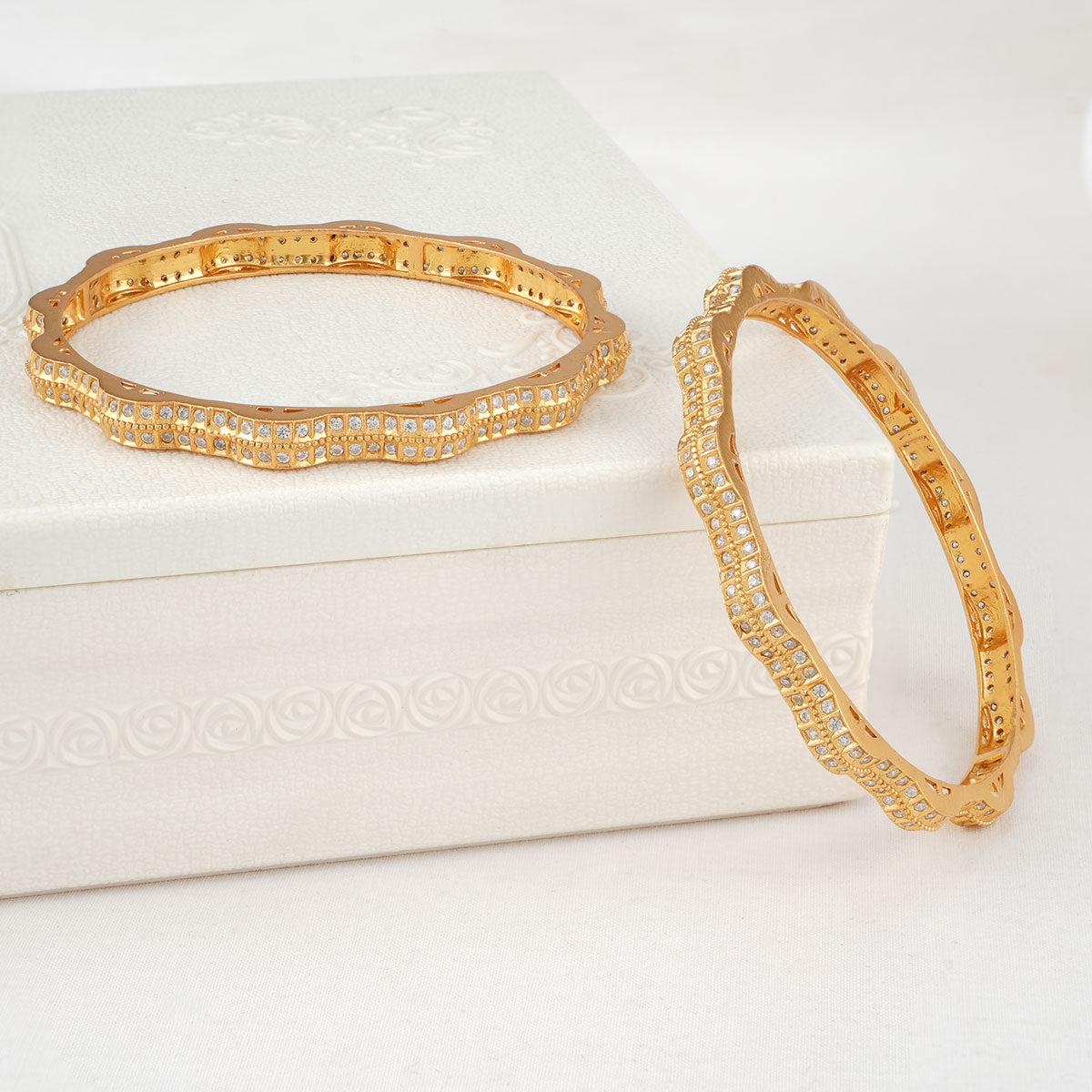 Pranisha Stone Pair Bangles