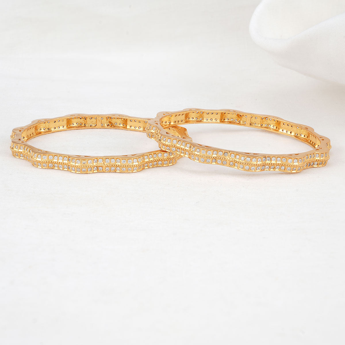 Pranisha Stone Pair Bangles
