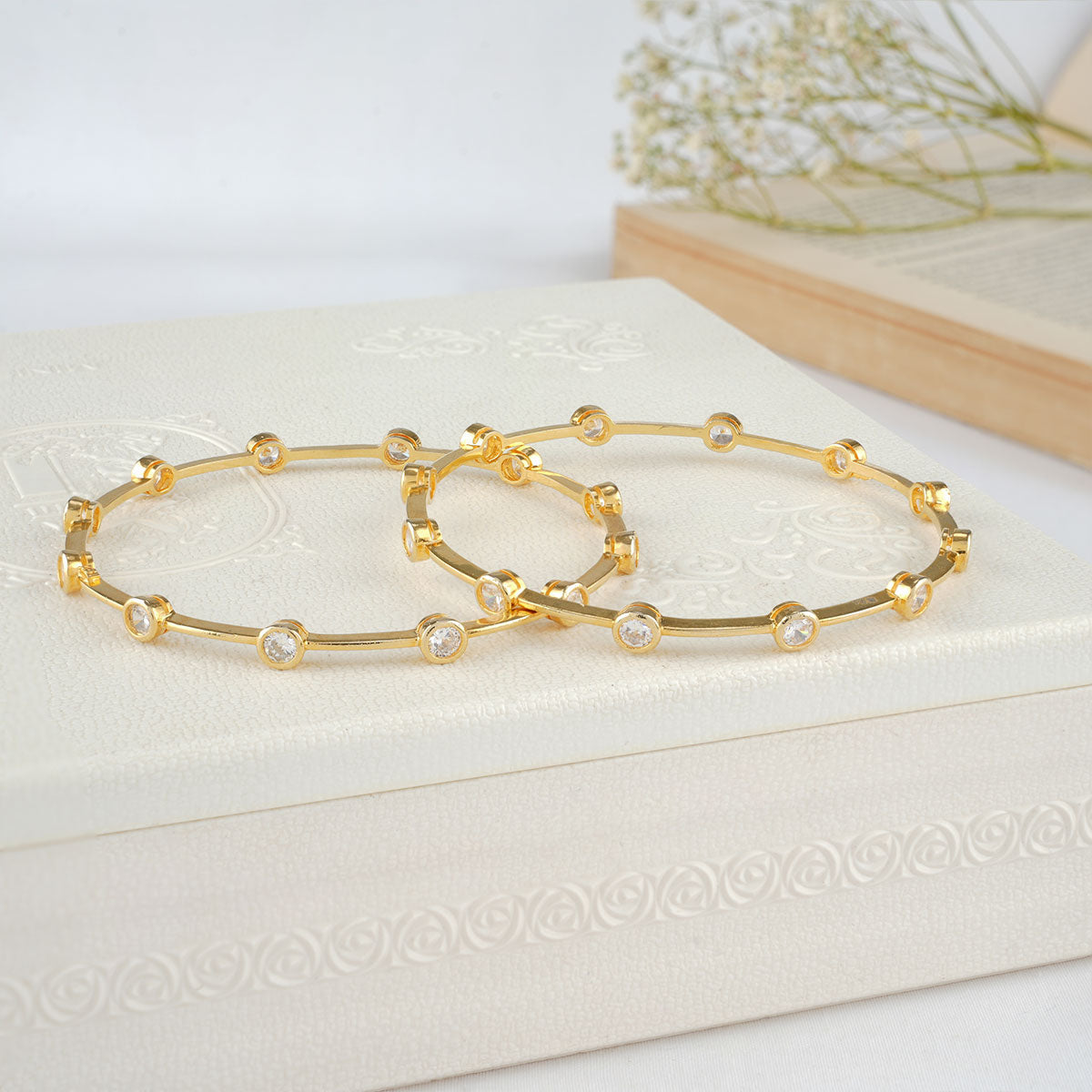 Modish Stone Pair Bangles