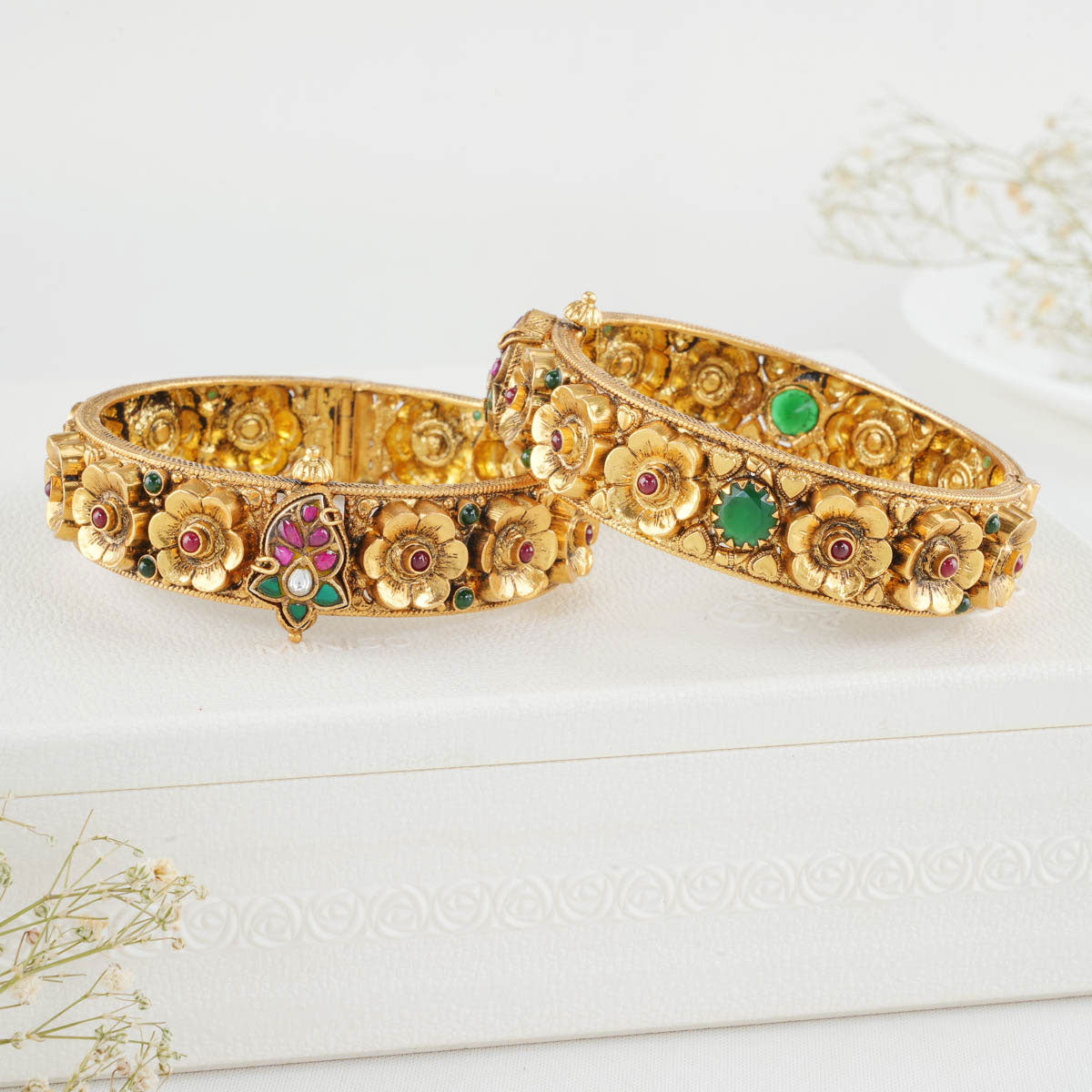 Aaira Nagas Pair Bangle