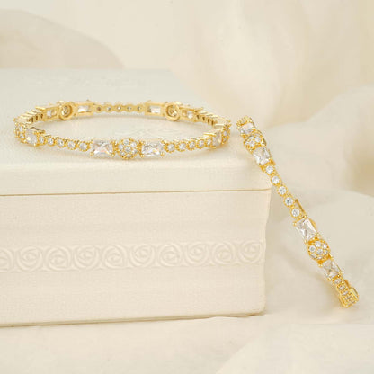 Kavanikha Stone Pair Bangles