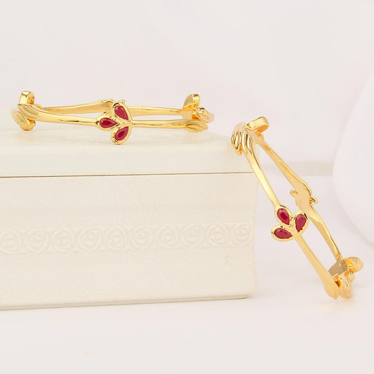 Trivya Diamond Design Pair Bangle
