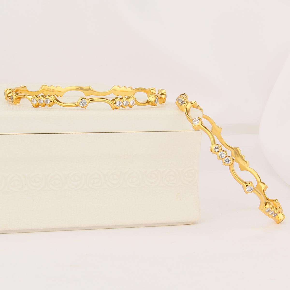 Elariya Diamond Design Pair Bangle