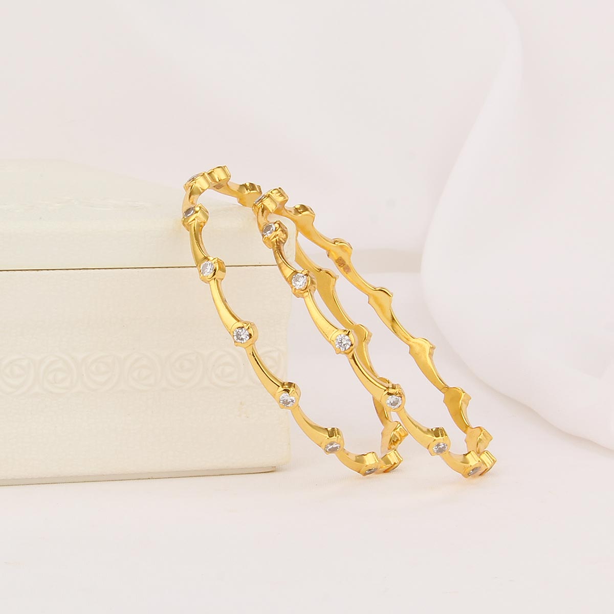 Liyanka Diamond Design Pair Bangle