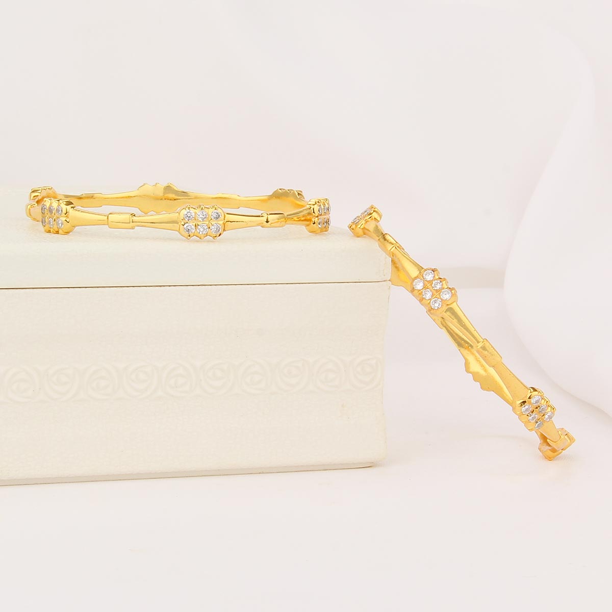 Yamika  Diamond Design Pair Bangle