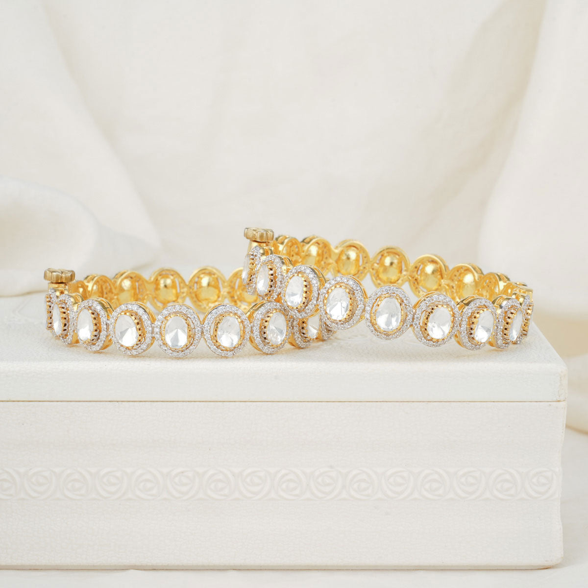 Glittering Moissanite Pair Bangles