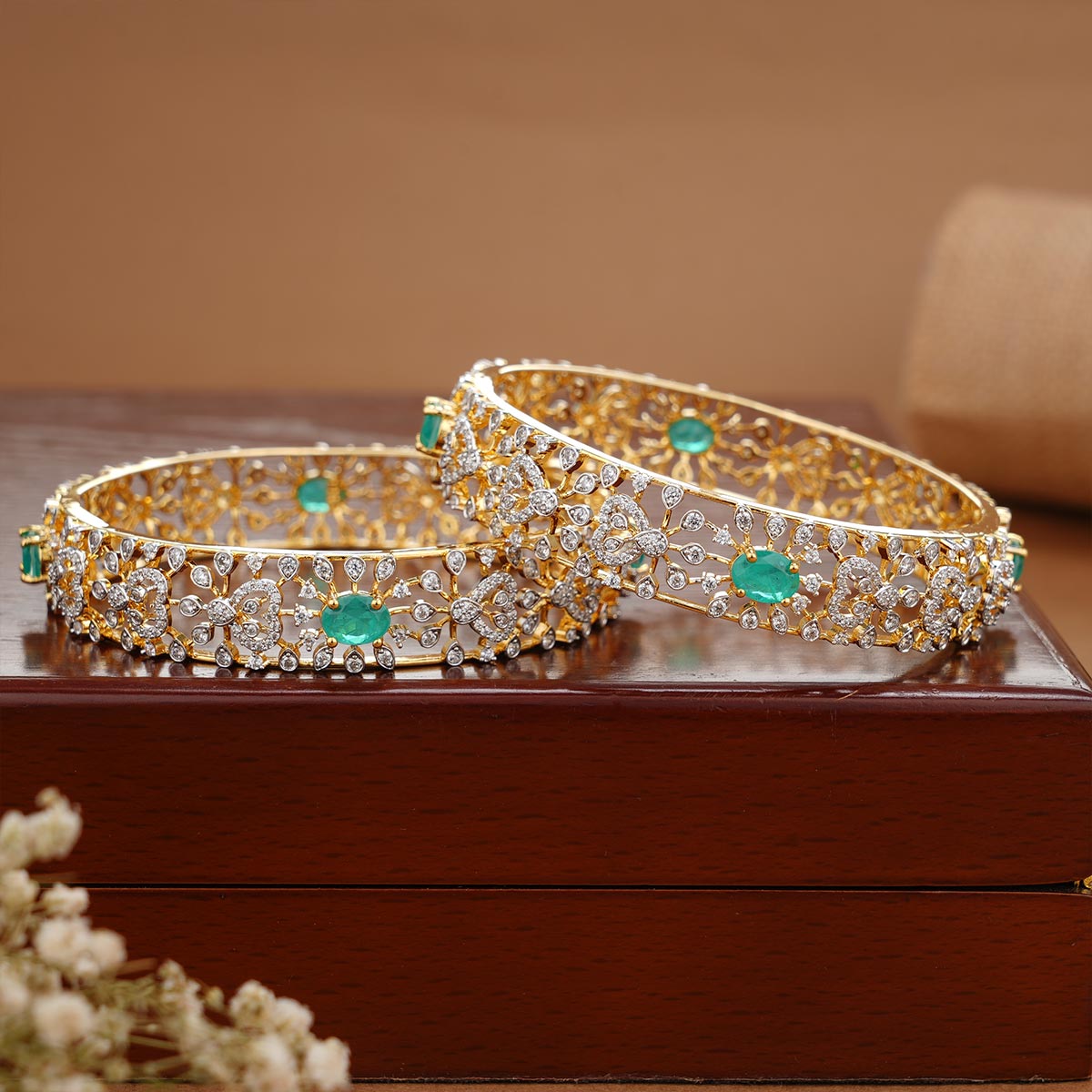 Hiralini Avikam Bangles
