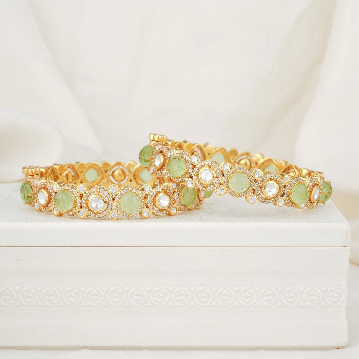 Facinate Moissanite Pair Bangles