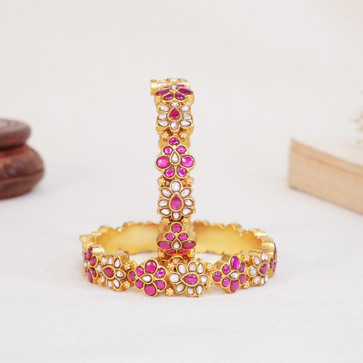 Dhivanikha Kundan Pair Bangle