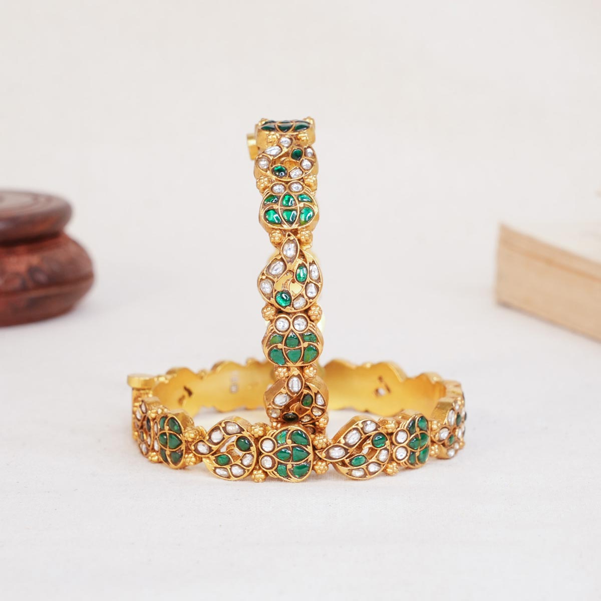 Manasha Kundan Pair Bangle