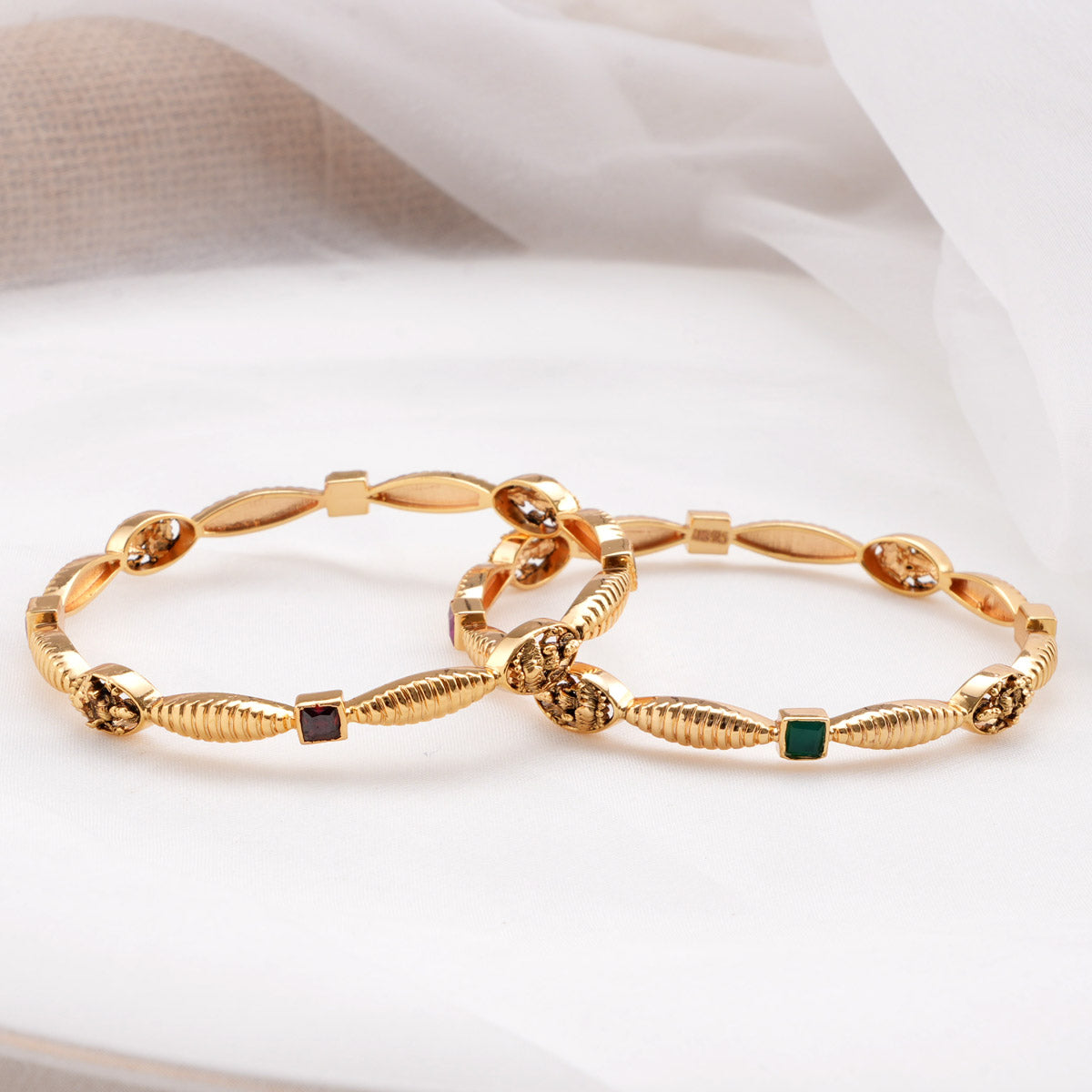 Akila Diamond Design Pair Bangle