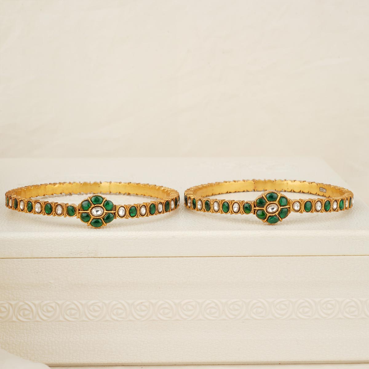Pranitha Kundan Pair Bangle