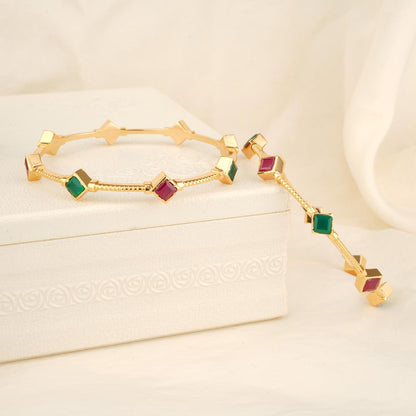 Anusikha Diamond Design Pair Bangle