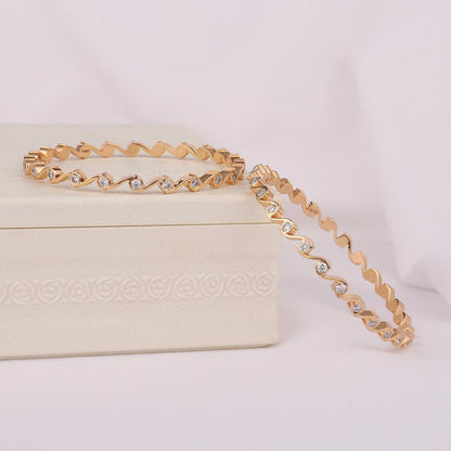 Glow Diamond Design Pair Bangle