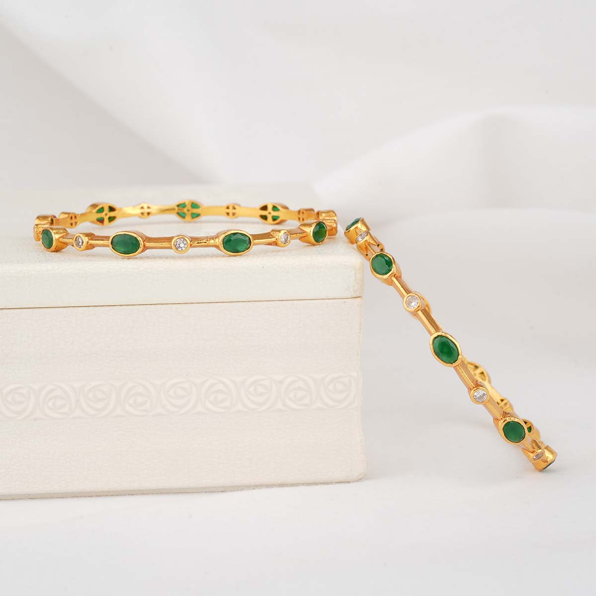 Brindhasri Diamond Design Pair Bangles