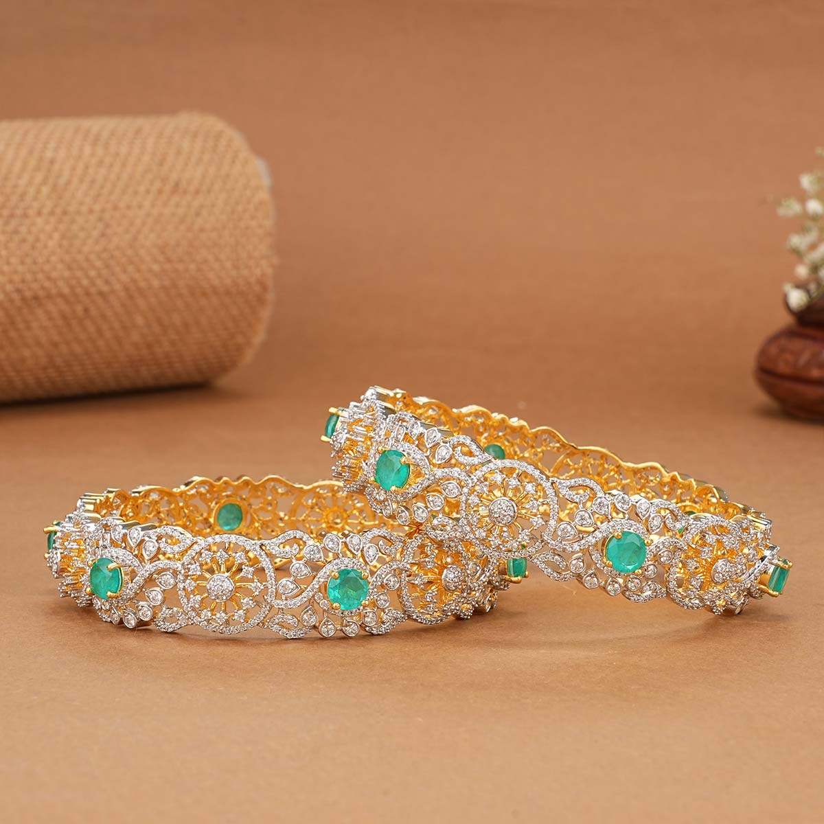Shaluka Avikam Bangles