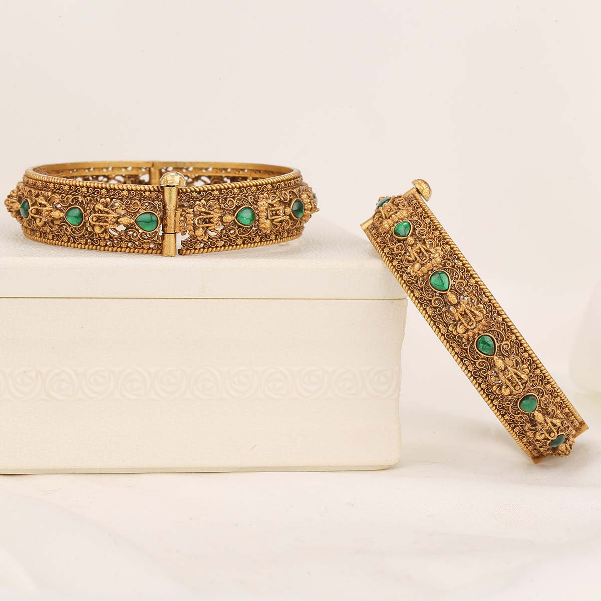 Pravithika Nagas Pair Bangle
