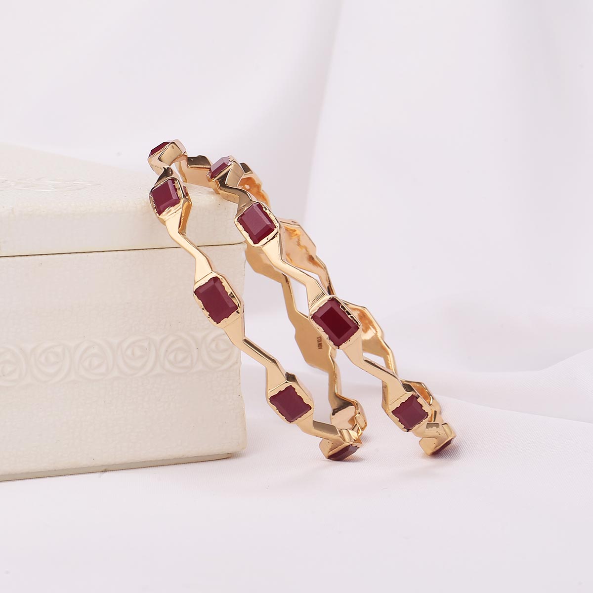 Janani Diamond Design Pair Bangle