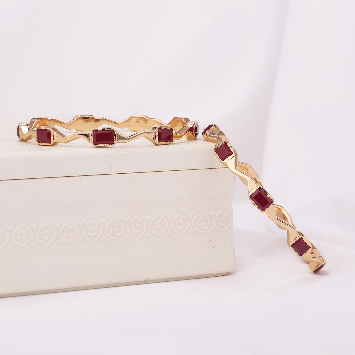Janani Diamond Design Pair Bangle
