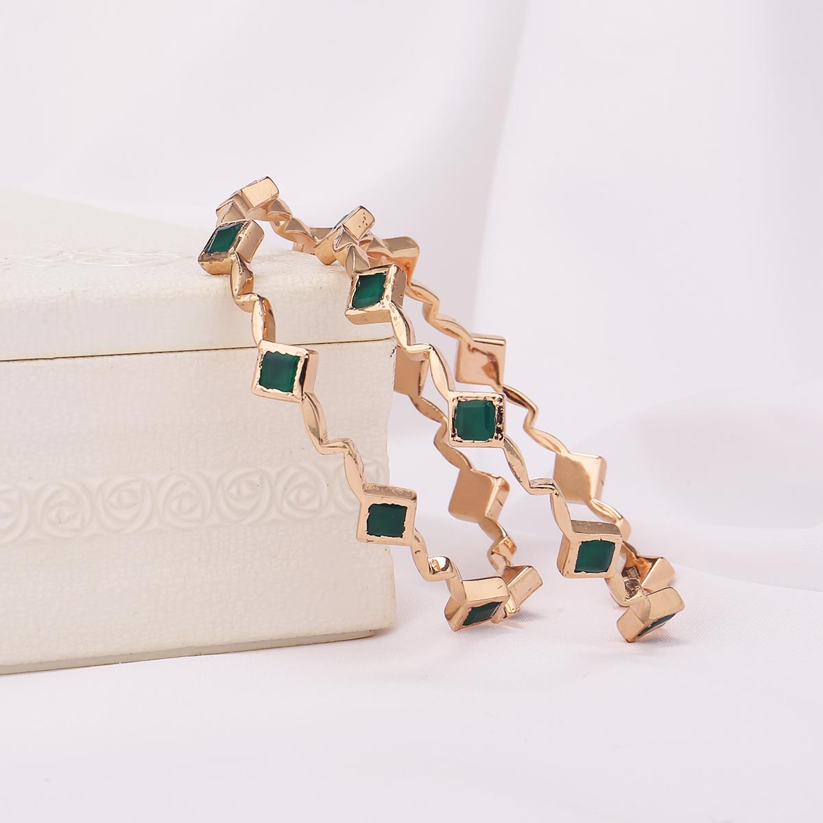 Kamala Diamond Design Pair Bangle