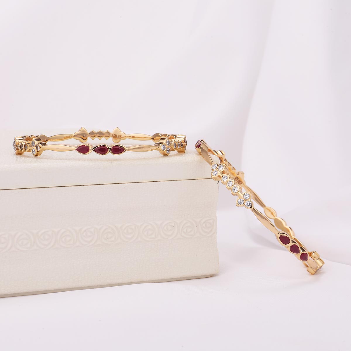 Kavisha Diamond Design Pair Bangle