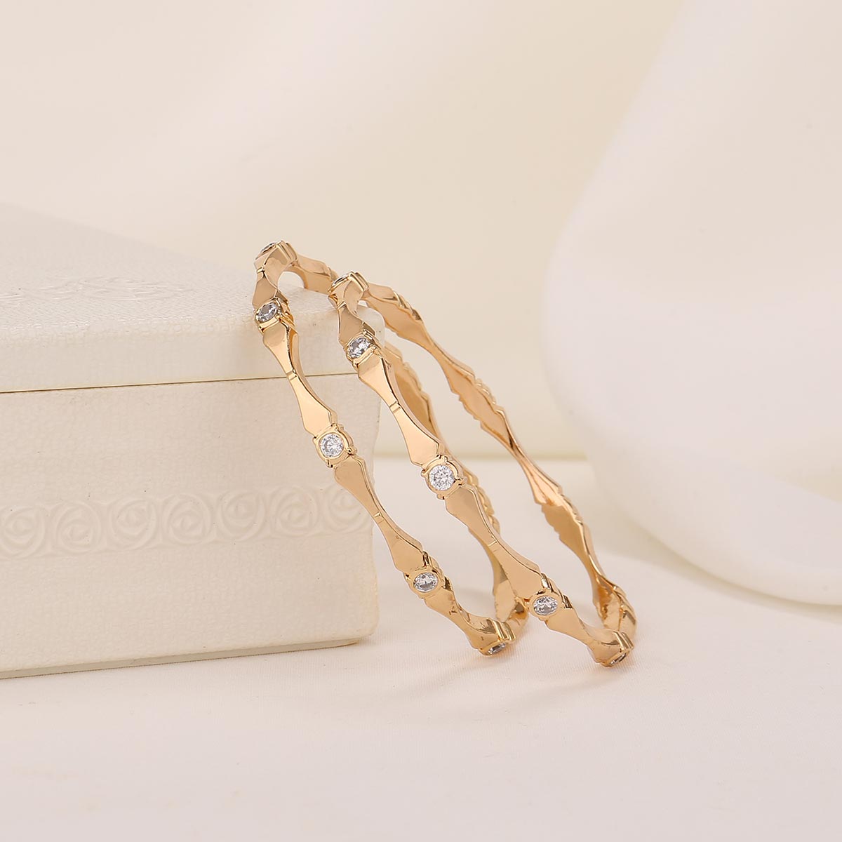 Glimmer Diamond Design Pair Bangle