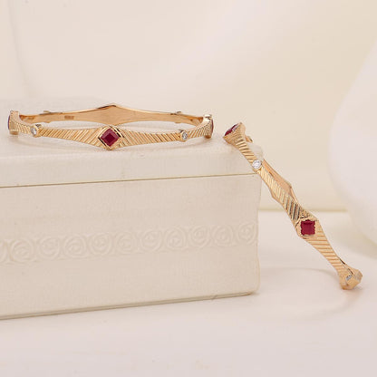 Samridhika Diamond Design Pair Bangle
