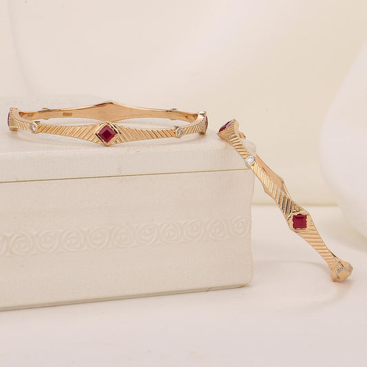 Samridhika Diamond Design Pair Bangle