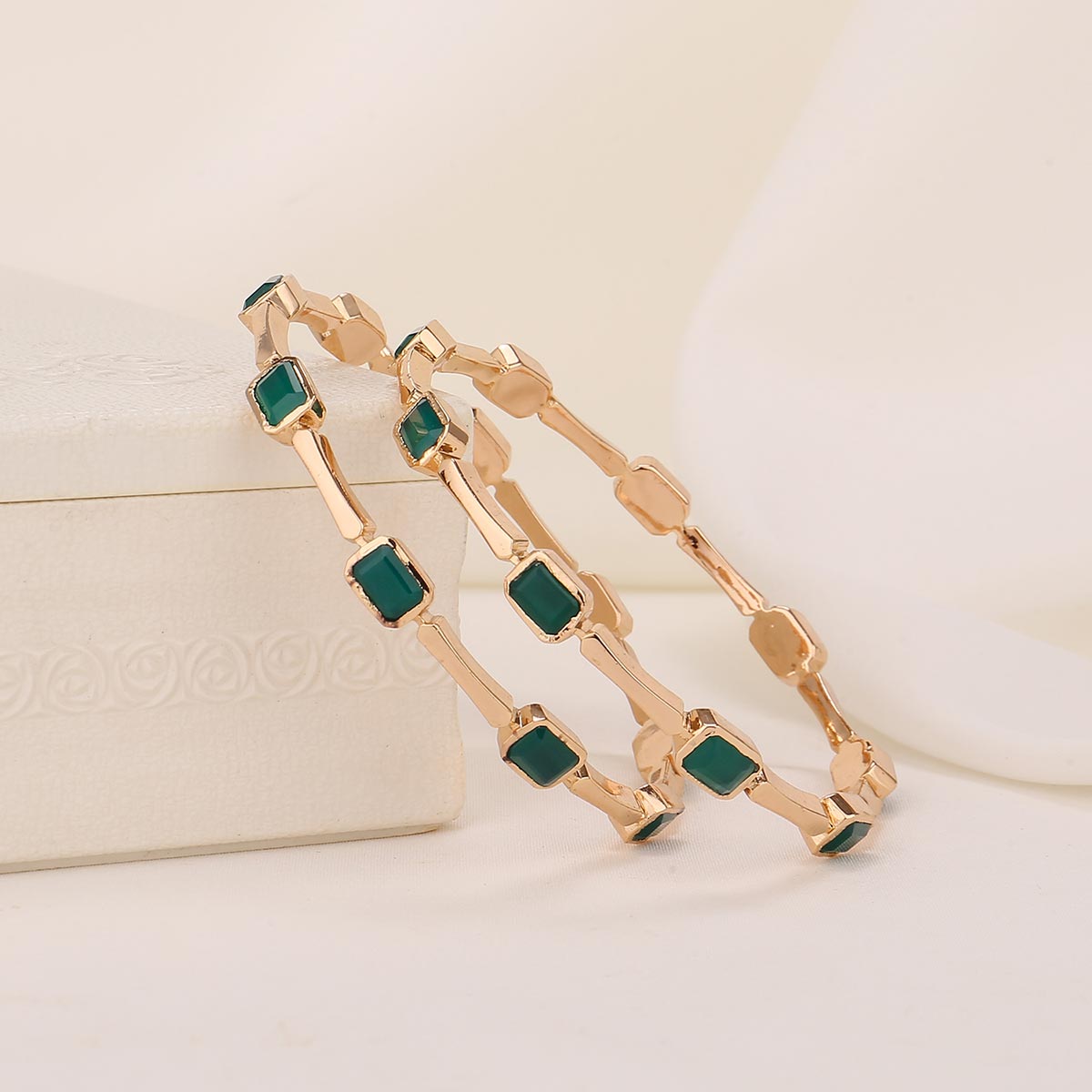 Charming Diamond Design Pair Bangle