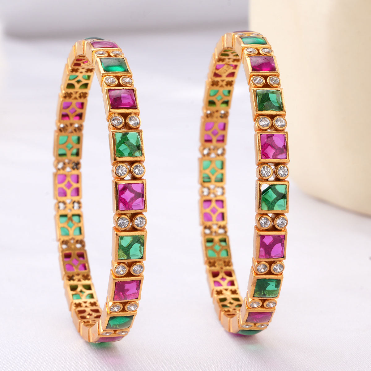 Rishikha Stone Pair Bangle