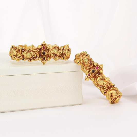 Ranjana Nagas Pair Bangle