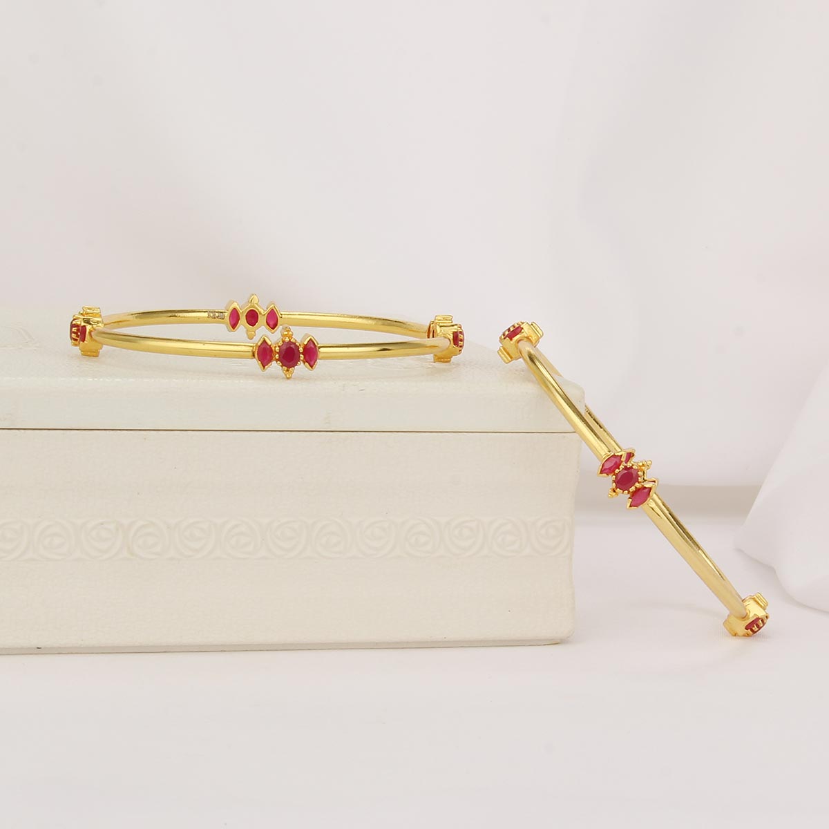 Manisha Pair Bangles