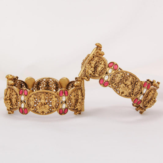 Sharvanika Nagas Pair Bangle