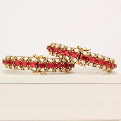 Attractive Look Pair Bangles