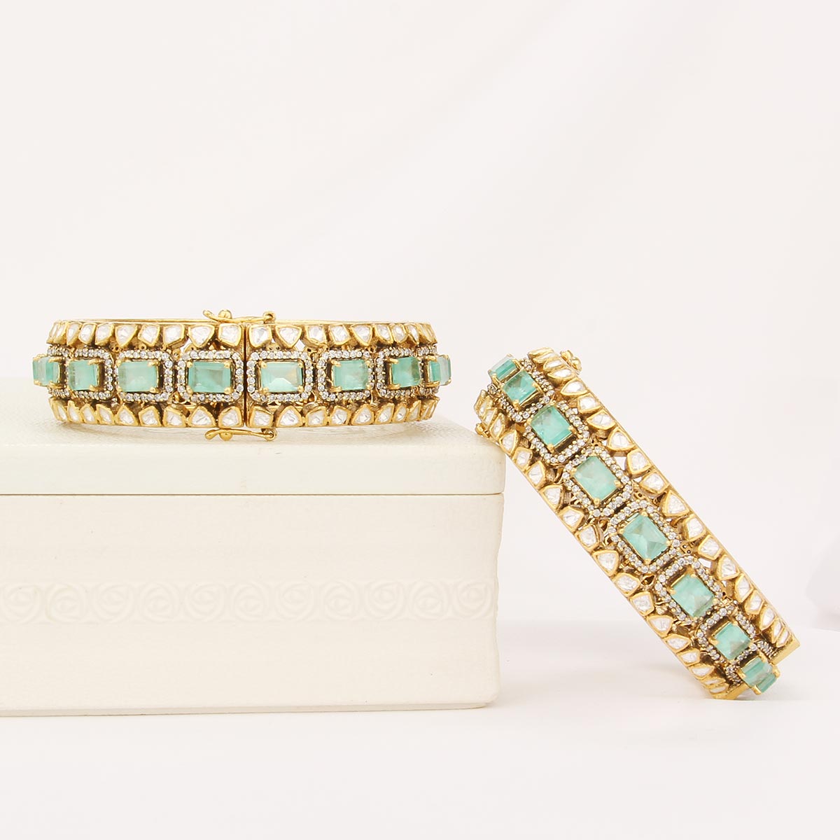 Raziya Pair Bangles