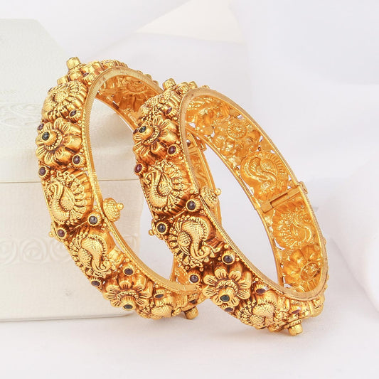 Tausin Nagas Pair Bangles