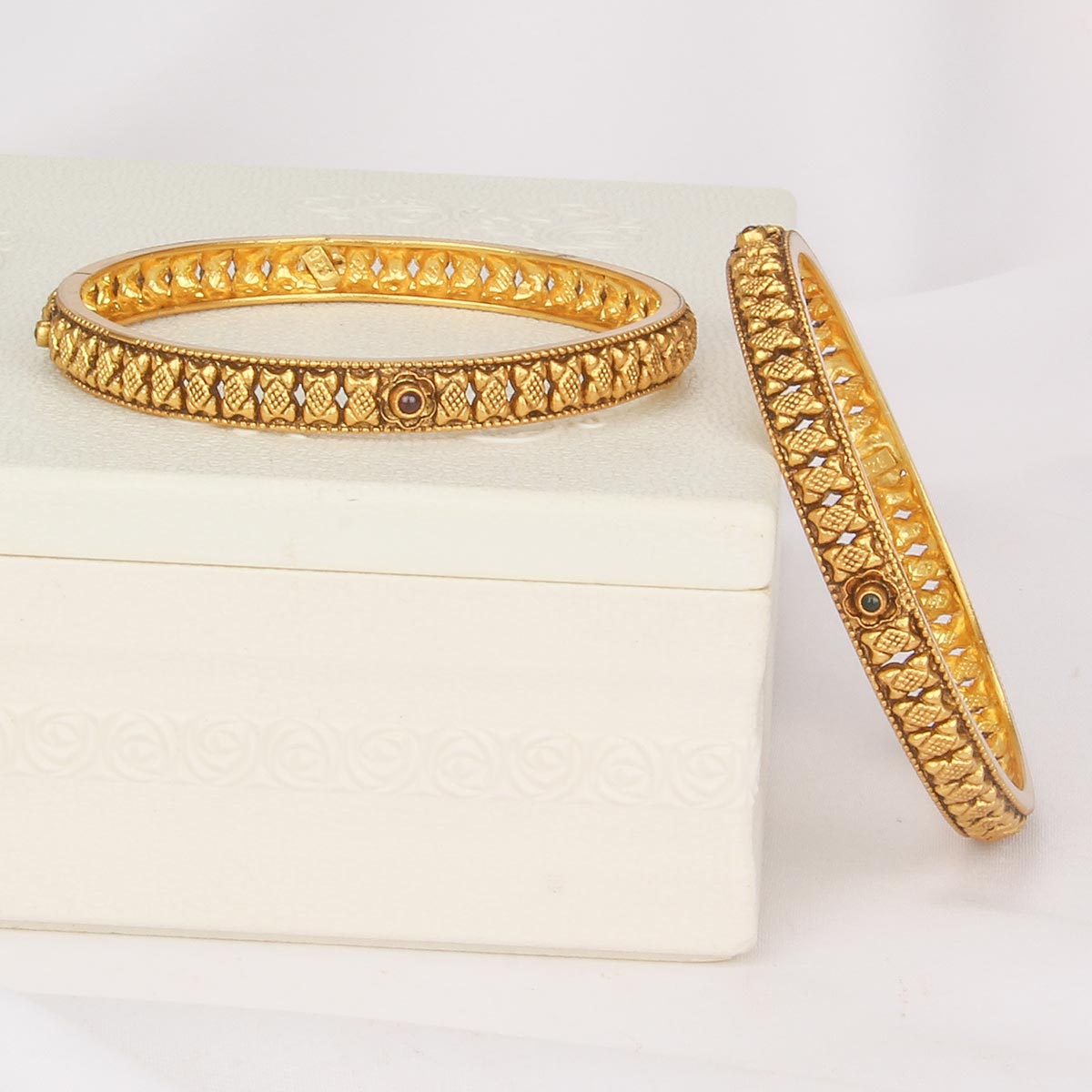 Royal Charm Pair Bangles