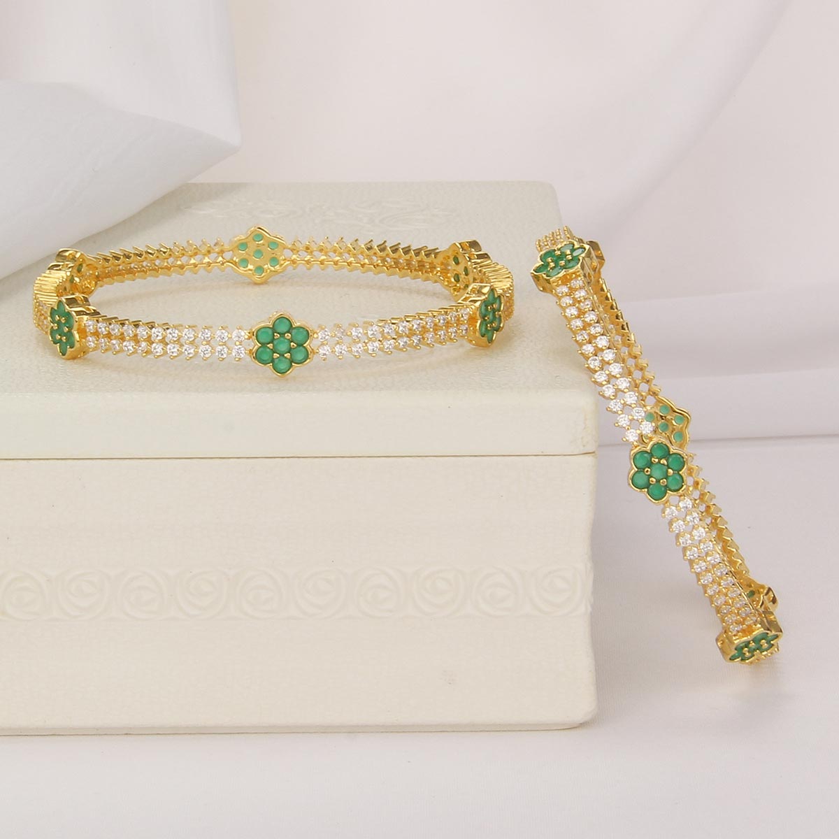 Thirithi Stone Pair Bangle