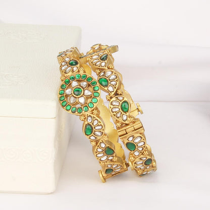 Anuratha Kundan Pair Bangle