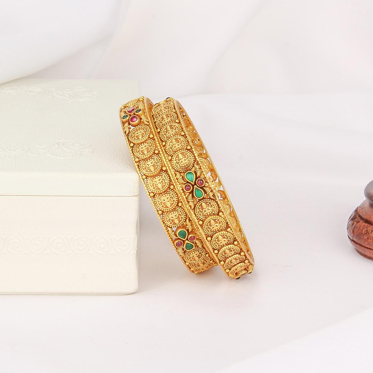Chaitrali Nagas Pair Bangles