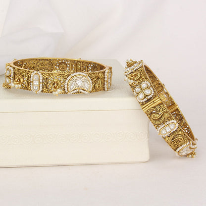 Grand Nagas Pair Bangles