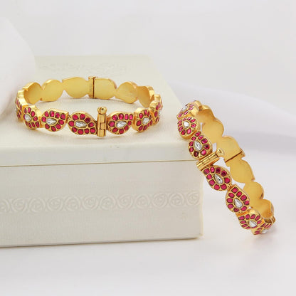 Prathikha Kundan Pair Bangle