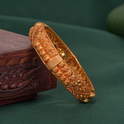 Arvika Single Bangle