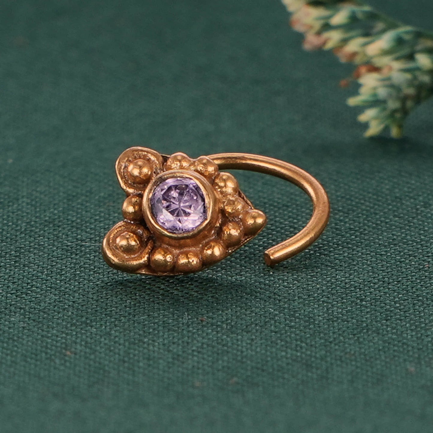 Varaki Nose Pin