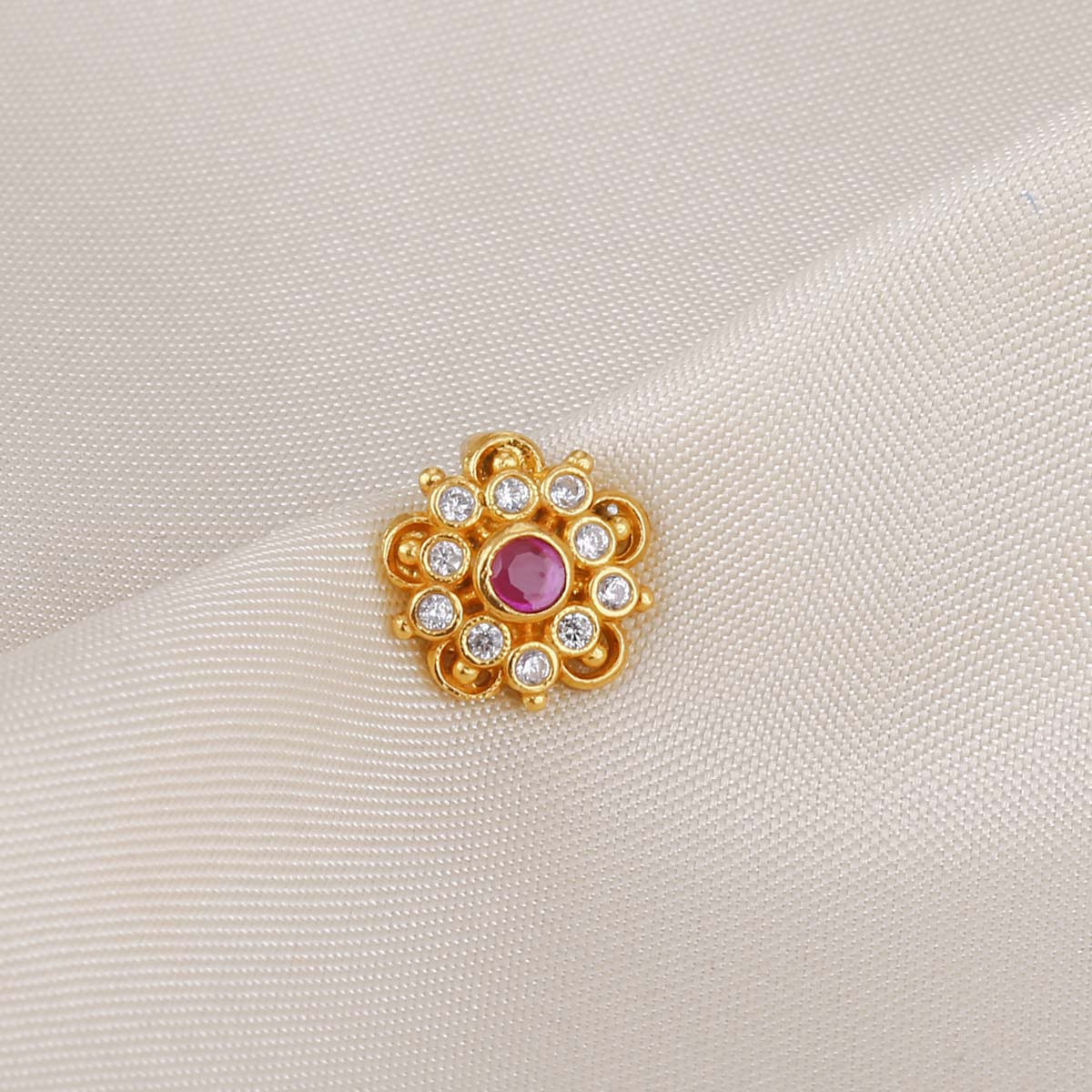 Krithi Floryn Nose Pin