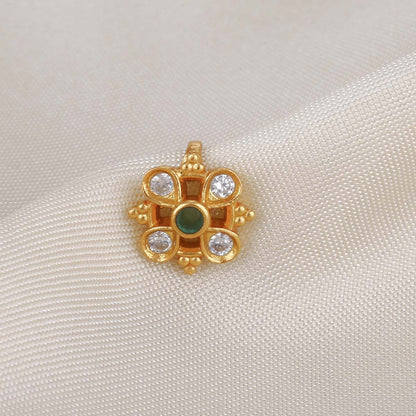 Lura Nose Pin
